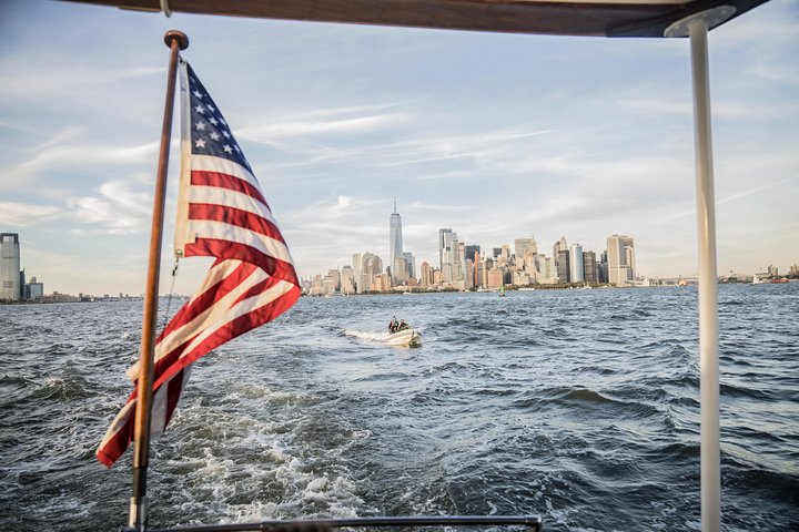 New York City Sunset or Daytime Sightseeing Cruise  - Photo 1 of 6